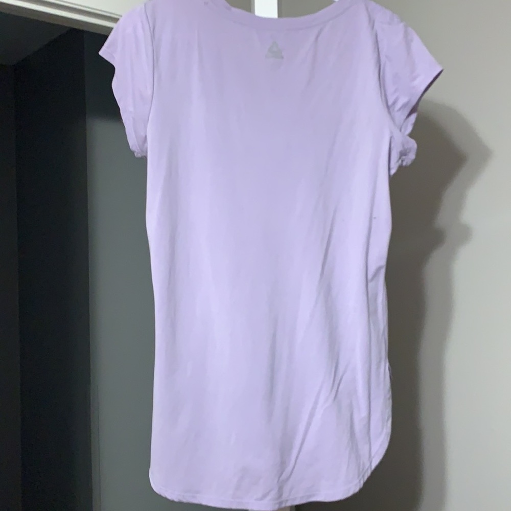 Women’s Reebok tshirt - Picture 3 of 3